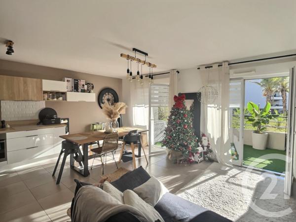 Appartement T3 à vendre  3 pièces - 63,31 m2 FREJUS - 83