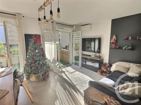 Appartement T3 à vendre  3 pièces - 63,31 m2 FREJUS - 83