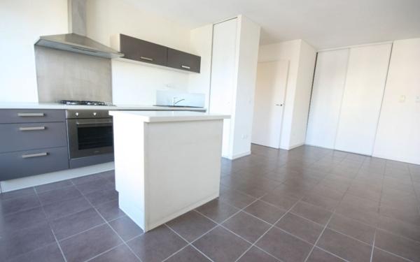 Appartement à vendre    3 pièces •  Lyon 7