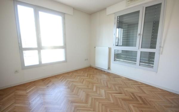 Appartement à vendre    3 pièces •  Lyon 7