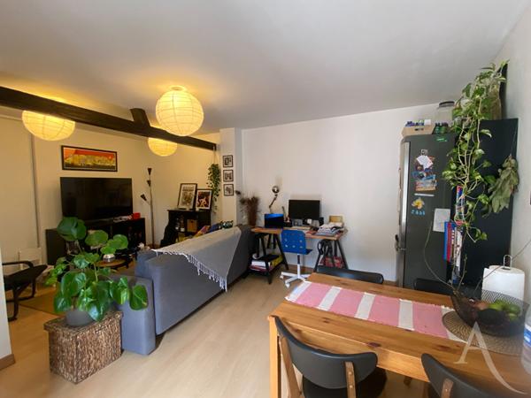 Appartement 3 pièces avec cachet en plein coeur du centre-ville