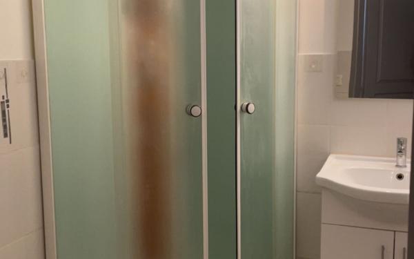 Appartement à louer    1 pièce •  Les Échelles