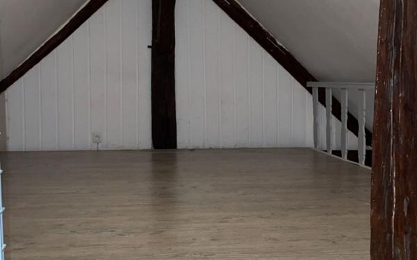 Appartement à louer    1 pièce •  Les Échelles