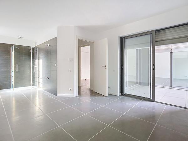 Appartement avec terrasse à vendre à Brive la Gaillarde - Quartier ancienne caserne - 2 chambres - Une terrasse - Pompe à chaleur