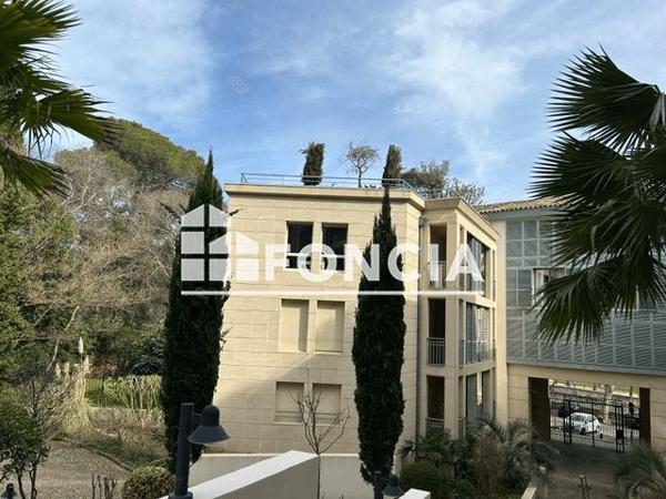 Location Appartement 2 pièces 54.83 m² - 9 QUAI CLEMENCEAU Nimes 30900