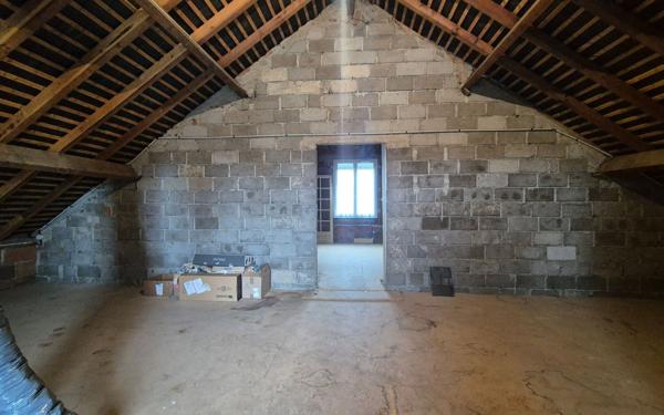 Maison à vendre    3 pièces • 76 m2 Ormes