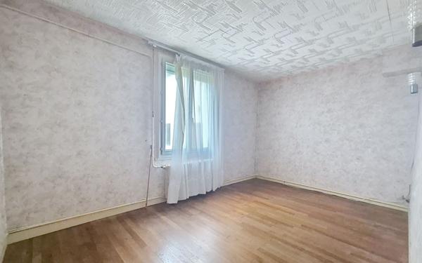 Maison à vendre    3 pièces • 76 m2 Ormes