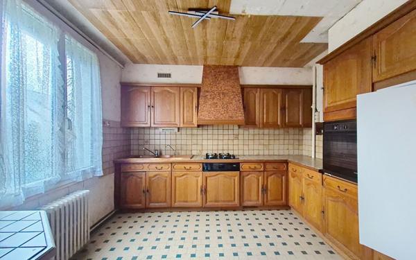 Maison à vendre    3 pièces • 76 m2 Ormes