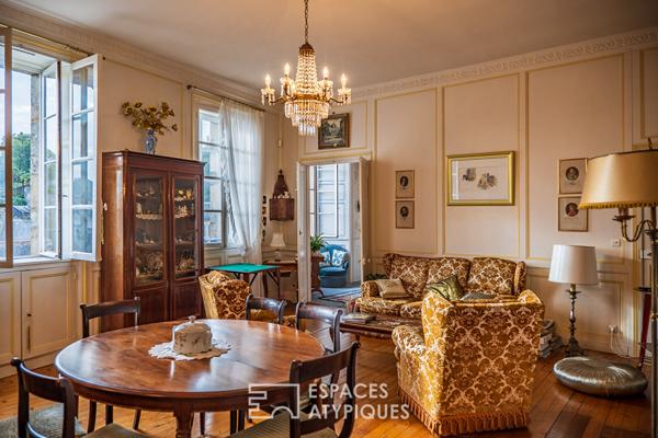 Demeure familiale de caractère en coeur de ville