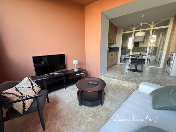 Immeuble Angouleme 6 pièce(s) 111 m2