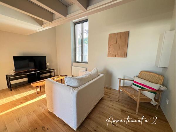 Immeuble Angouleme 6 pièce(s) 111 m2