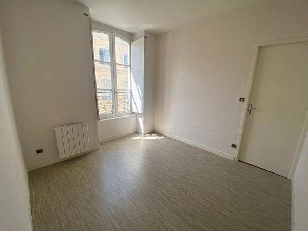 APPARTEMENT T2bis LAVAL
