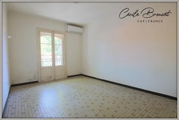Appartement à rénover, 3 pièces, avec cave et balcon , Céret ( 66400)