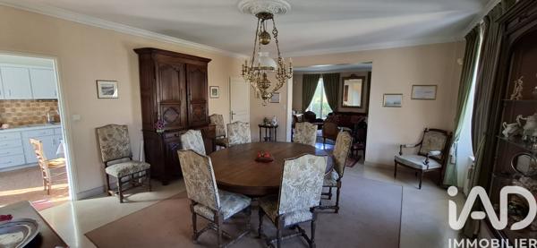 Maison à vendre 11 pièces 324 m² Villeneuve-sur-Yonne