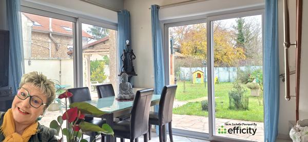 Maison
         5 pièces
        - 100 m² Exclusivité 299 000 € *