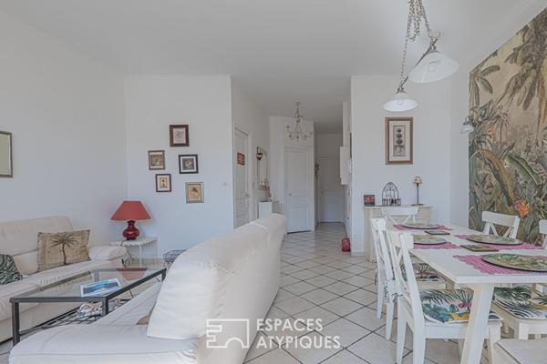 Vue sur le port de Nice : charme suspendu et potentiel unique