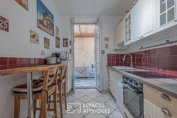 Vue sur le port de Nice : charme suspendu et potentiel unique