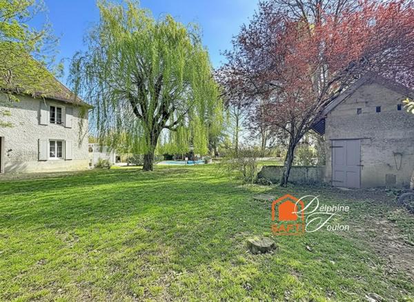 Maison d’habitation familiale avec dépendances et piscine