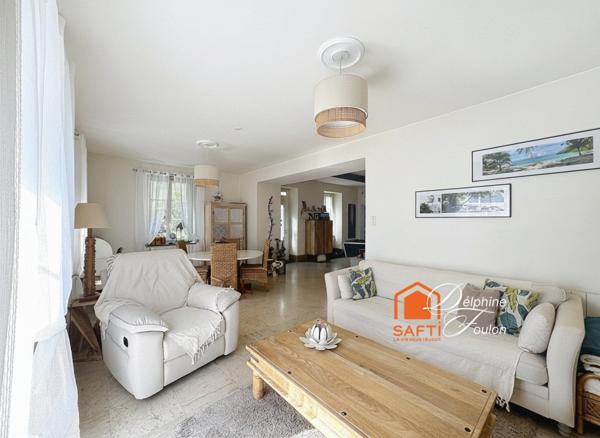 Maison d’habitation familiale avec dépendances et piscine