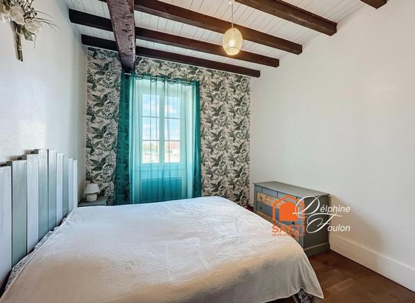 Maison d’habitation familiale avec dépendances et piscine