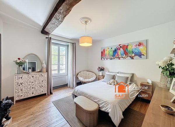 Maison d’habitation familiale avec dépendances et piscine