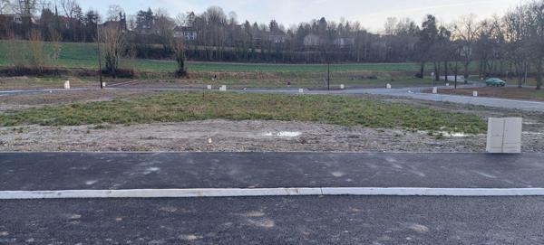 Terrain à Batir à vendre à Rethel dans les Ardennes (08300), ref : 10315/562