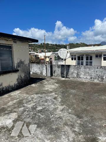 APPARTEMENT A RENOVER DANS UN IMMEUBLE A FORT-DE-FRANCE