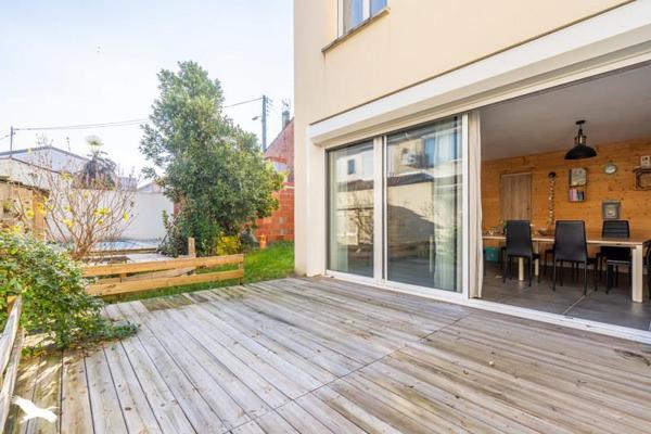 Maison 680 550 € Talence 5 p 162 m² DPE B