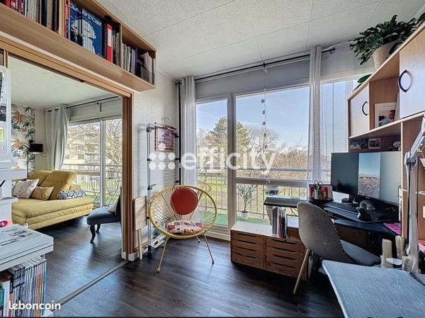 Appartement
         4 pièces
        - 76 m² Exclusivité 290 000 € *