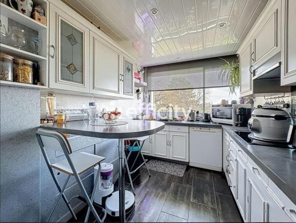 Appartement
         4 pièces
        - 76 m² Exclusivité 290 000 € *