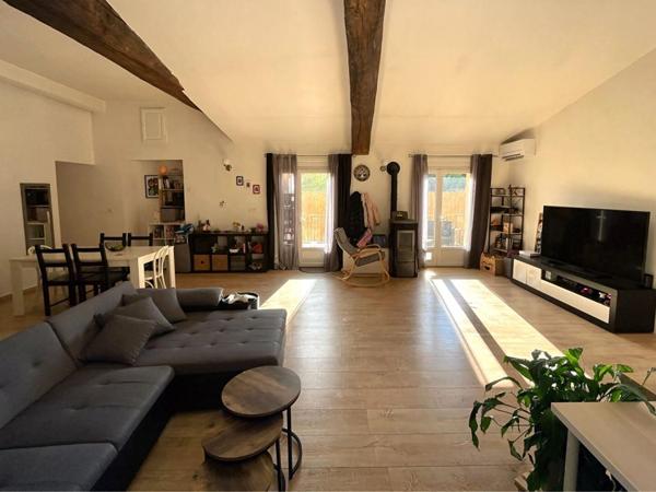 Maison de ville / Appartement 4 pièces avec jardin, terrasse et stationnement