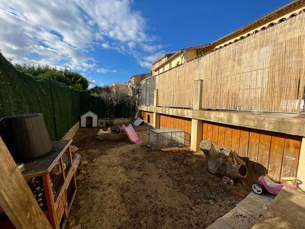 Maison de ville / Appartement 4 pièces avec jardin, terrasse et stationnement