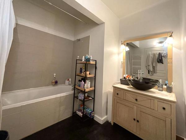 Maison de ville / Appartement 4 pièces avec jardin, terrasse et stationnement