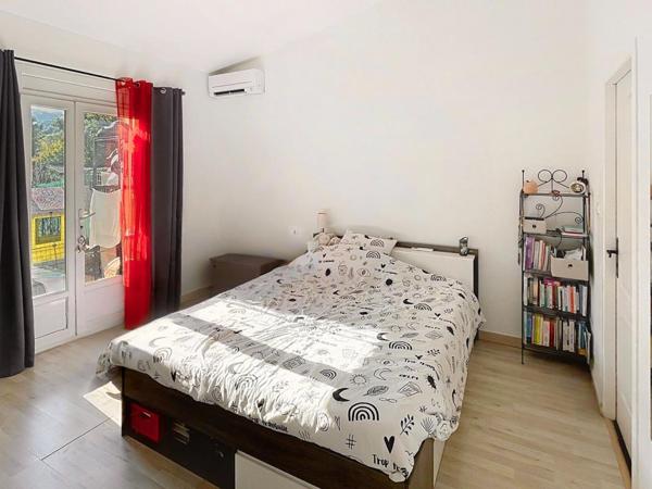 Maison de ville / Appartement 4 pièces avec jardin, terrasse et stationnement