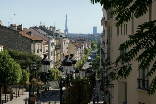 PUTEAUX 92800 au DERNIER ETAGE - Roof top en Duplex de 118 m² Carrez avec terrasse 56 m² dans une petite copropriété d’exception, proche Défense.T5 avec 4 chambres, et 2 parking en sous-sol.