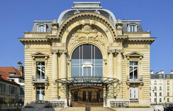 PUTEAUX 92800 au DERNIER ETAGE - Roof top en Duplex de 118 m² Carrez avec terrasse 56 m² dans une petite copropriété d’exception, proche Défense.T5 avec 4 chambres, et 2 parking en sous-sol.