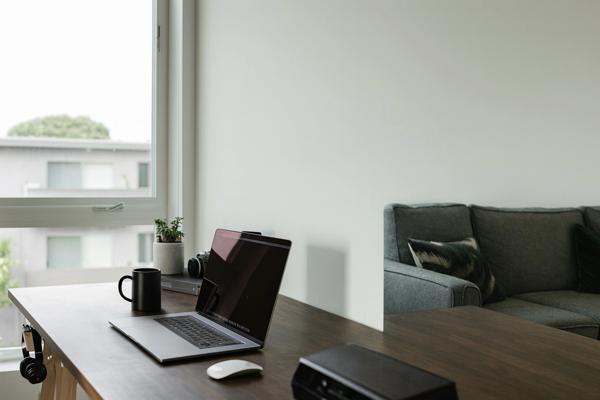 PUTEAUX 92800 au DERNIER ETAGE - Roof top en Duplex de 118 m² Carrez avec terrasse 56 m² dans une petite copropriété d’exception, proche Défense.T5 avec 4 chambres, et 2 parking en sous-sol.