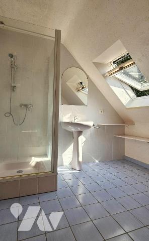 Maison 4 chambres – Vie de plain-pied – Garage et jardin – Quimper