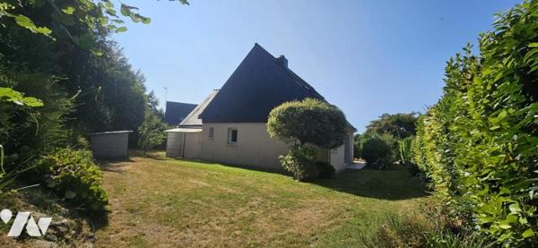 Maison 4 chambres – Vie de plain-pied – Garage et jardin – Quimper