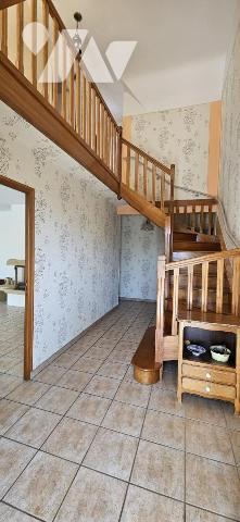 Maison 4 chambres – Vie de plain-pied – Garage et jardin – Quimper