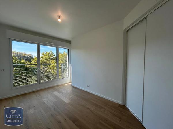 Appartement à louer 3 pièces 79.27m² Angers (49000)