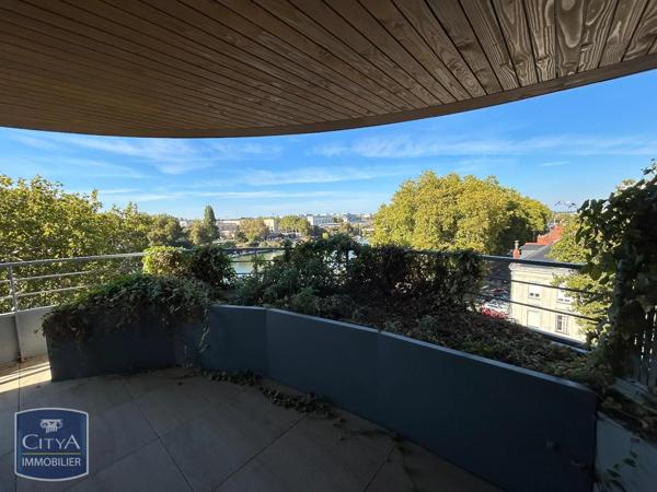 Appartement à louer 3 pièces 79.27m² Angers (49000)