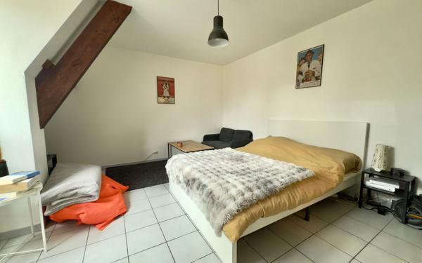 Appartement à vendre    1 pièce • 27 m2 Poitiers