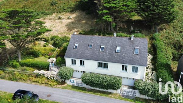 Maison 8 pièces de 130 m² à Vauville (50440)