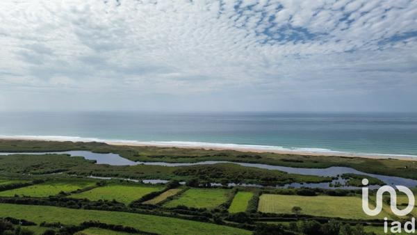 Maison 8 pièces de 130 m² à Vauville (50440)