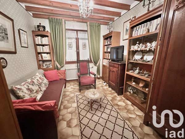 Maison 8 pièces de 130 m² à Vauville (50440)