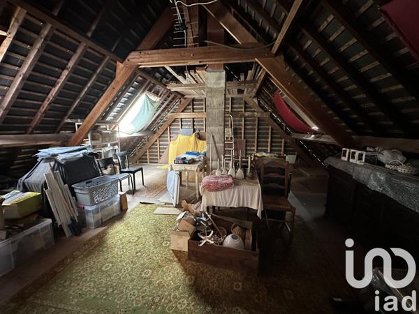 Maison 8 pièces de 130 m² à Vauville (50440)