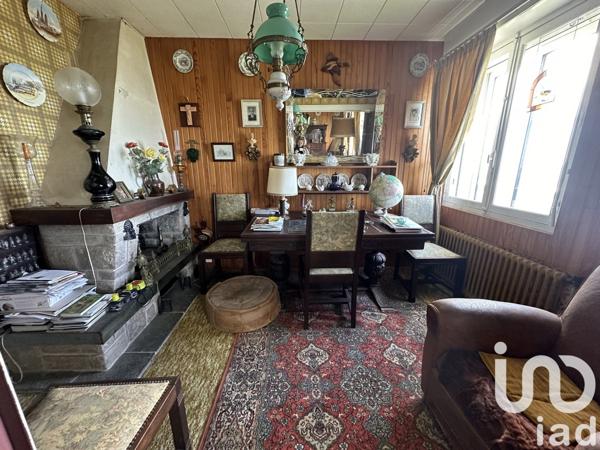 Maison 8 pièces de 130 m² à Vauville (50440)