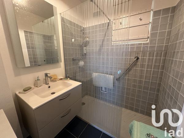 Maison 8 pièces de 130 m² à Vauville (50440)