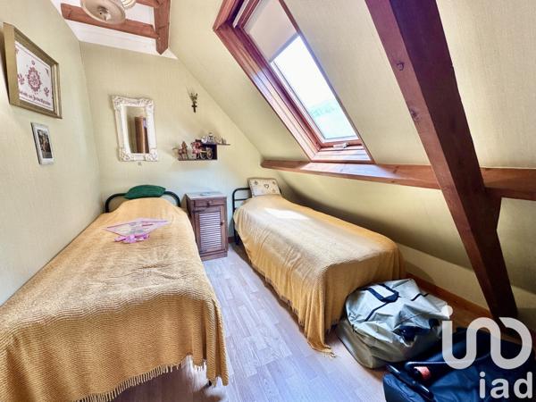 Maison 8 pièces de 130 m² à Vauville (50440)